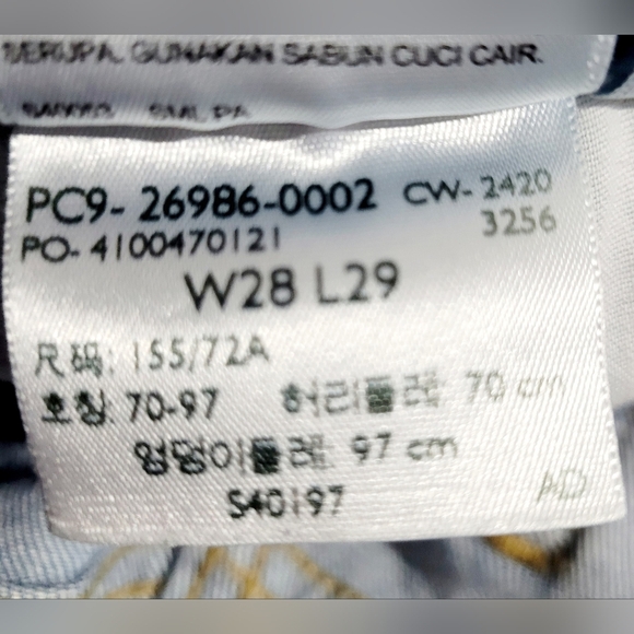 Levi’s Women’s High Waisted Denim Shorts Distressed Cutoff Blue Size 28 - Picture 10 of 10